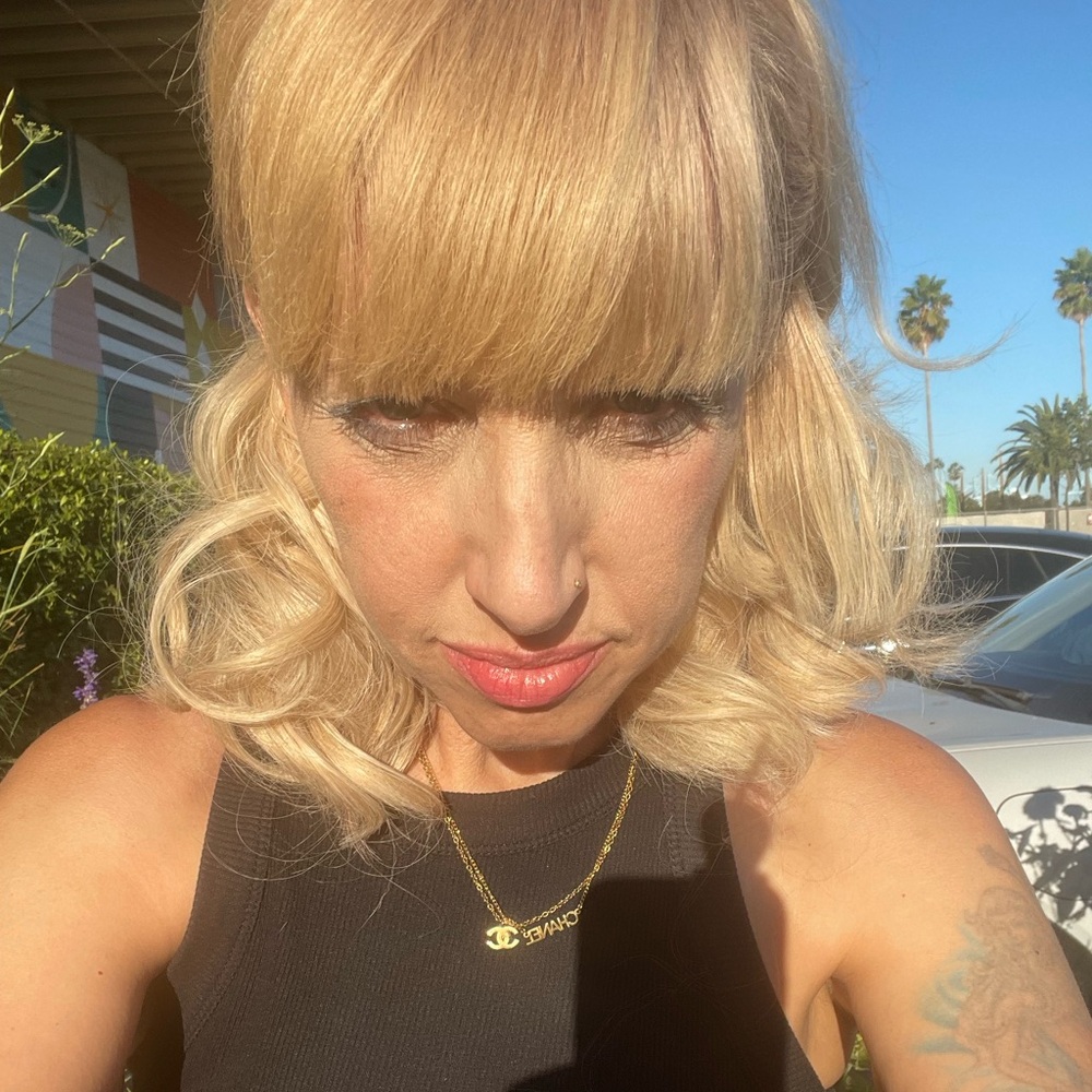 Meet your Posher, Jenn